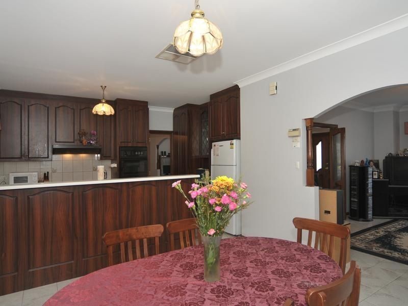 4 Foulis Court, Wynn Vale SA 5127