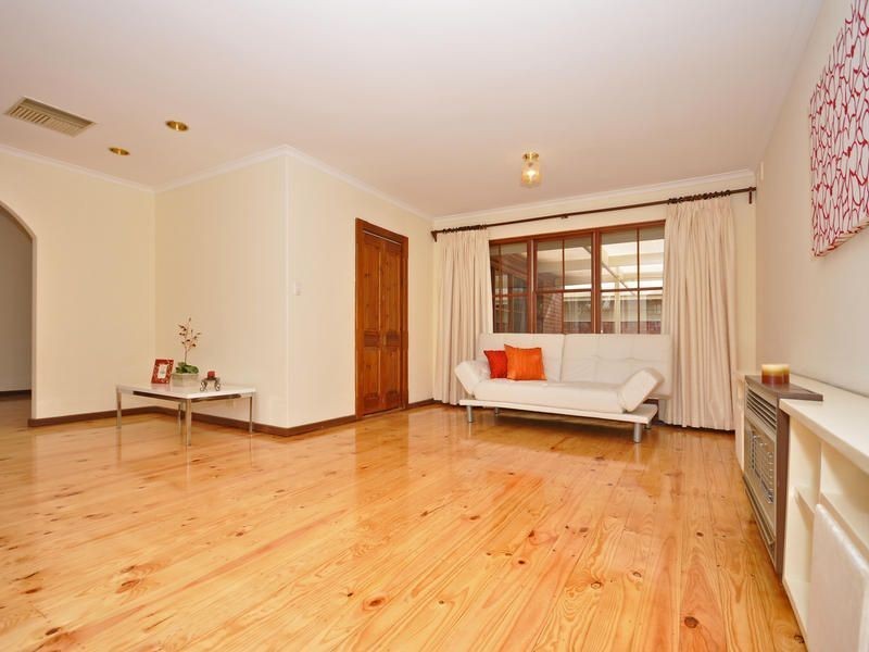 14 La Perouse Crescent, Fairview Park SA 5126