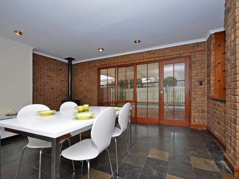 14 La Perouse Crescent, Fairview Park SA 5126