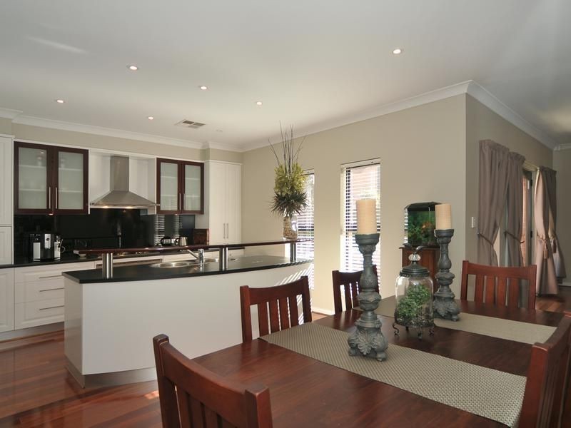 4 Atiu Street, Mawson Lakes SA 5095