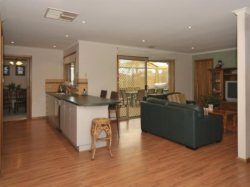 18 Brassington Avenue, Redwood Park SA 5097