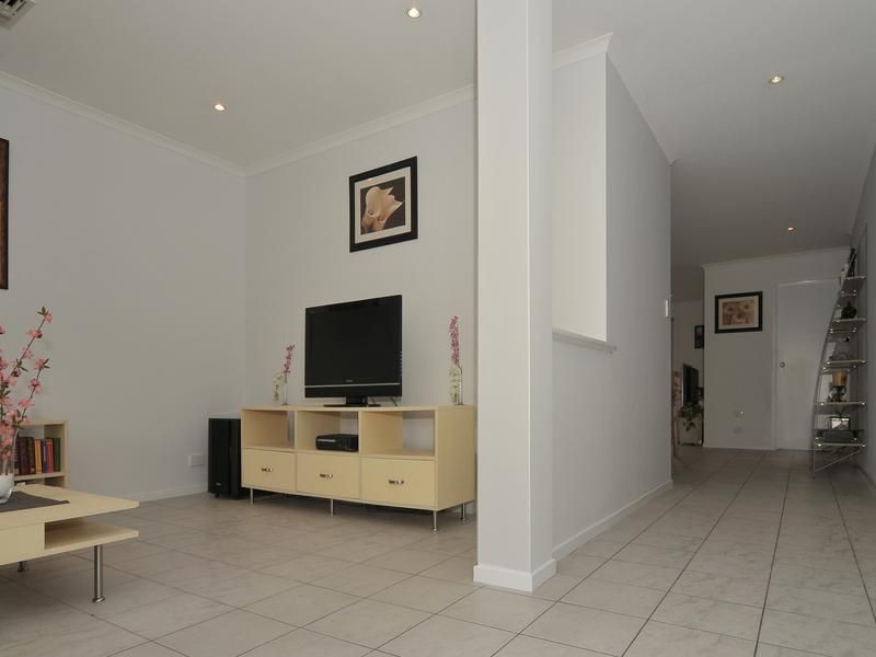 38 RM Williams Drive, Walkley Heights SA 5098