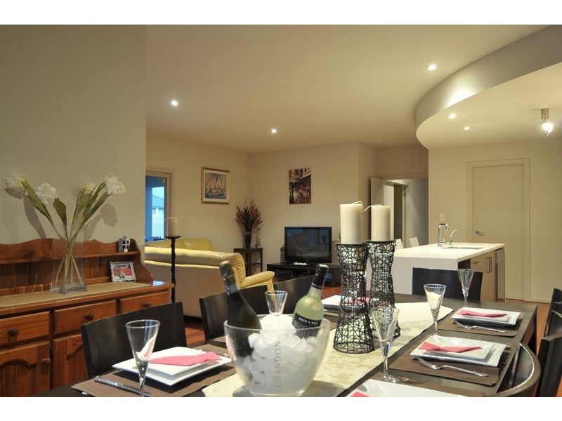 90 Shoalhaven Circuit, Mawson Lakes SA 5095