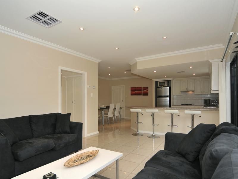 12A Maidos Grove, Valley View SA 5093