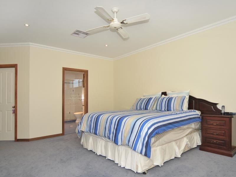 7 Orange Grove, Walkley Heights SA 5098