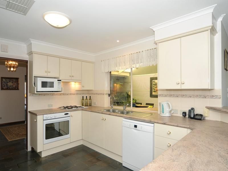 31 Baldwin Court, Wynn Vale SA 5127