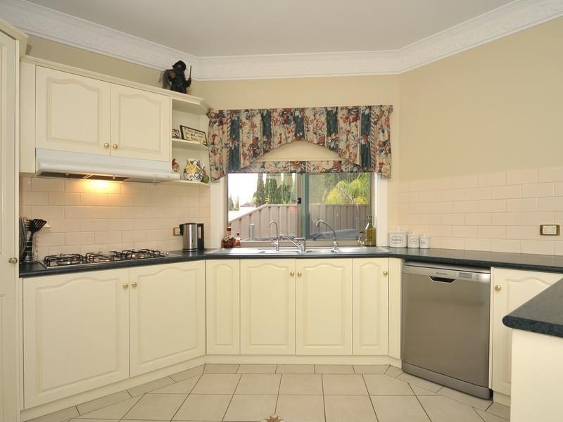 38 Reordan Drive, Greenwith SA 5125