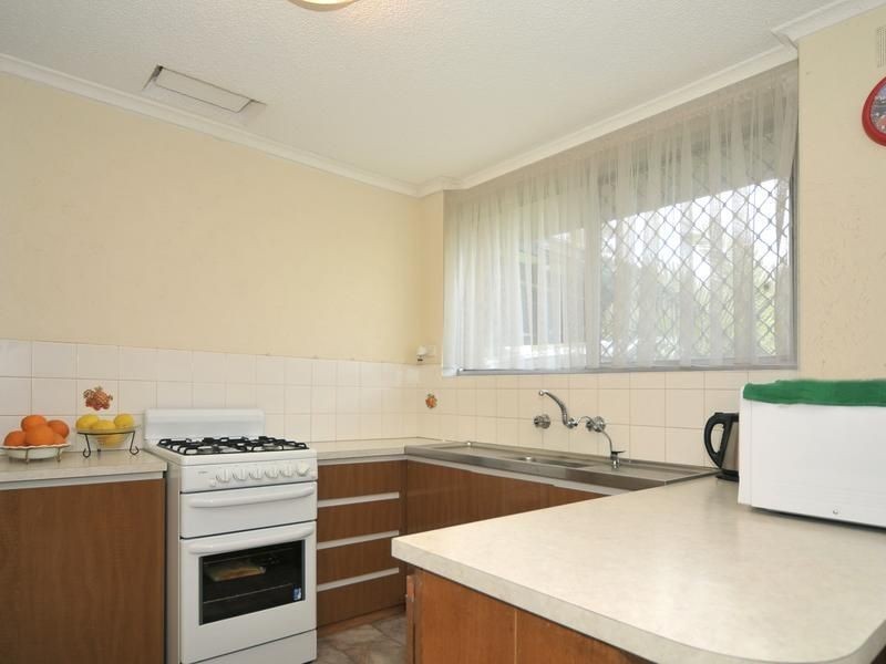 13 Shakespeare Way, Para Hills SA 5096