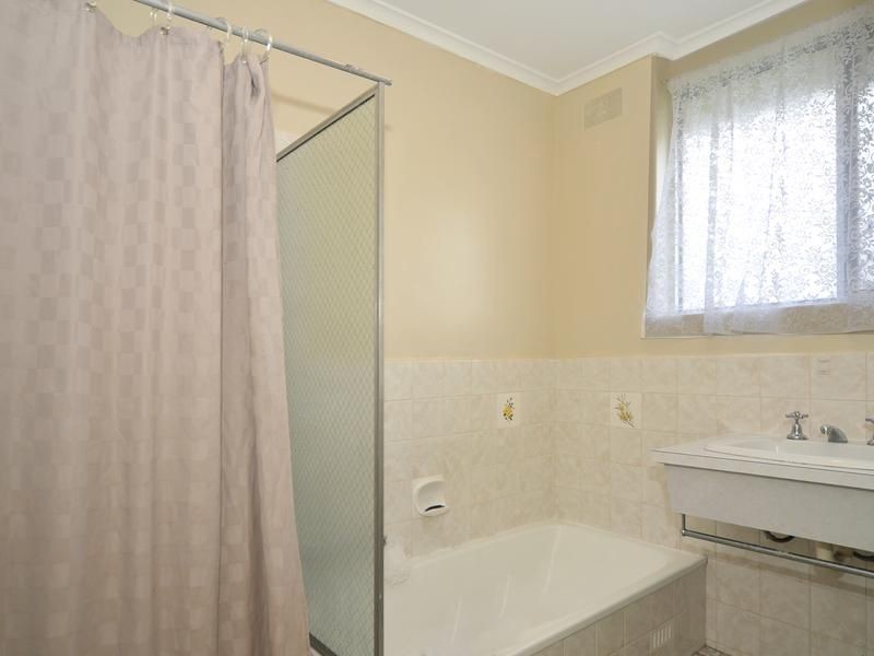 13 Shakespeare Way, Para Hills SA 5096