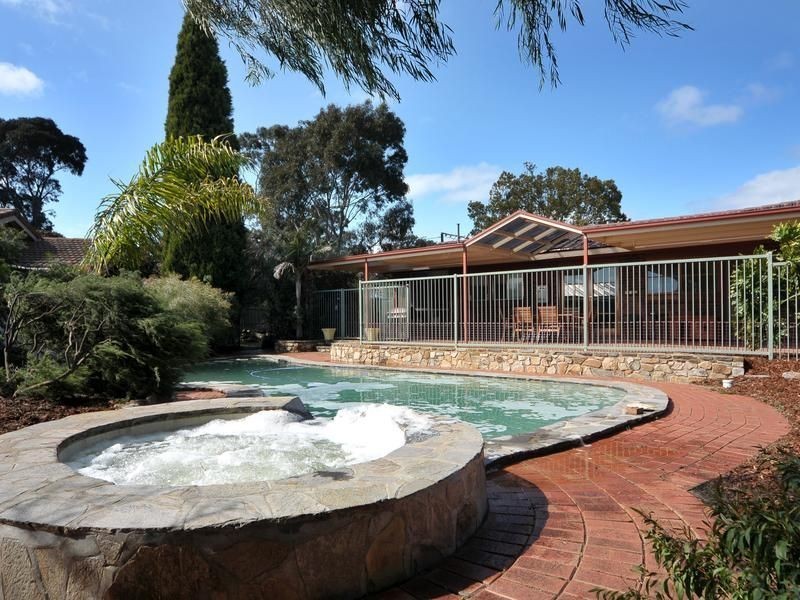 34 Katarama Road, Fairview Park SA 5126