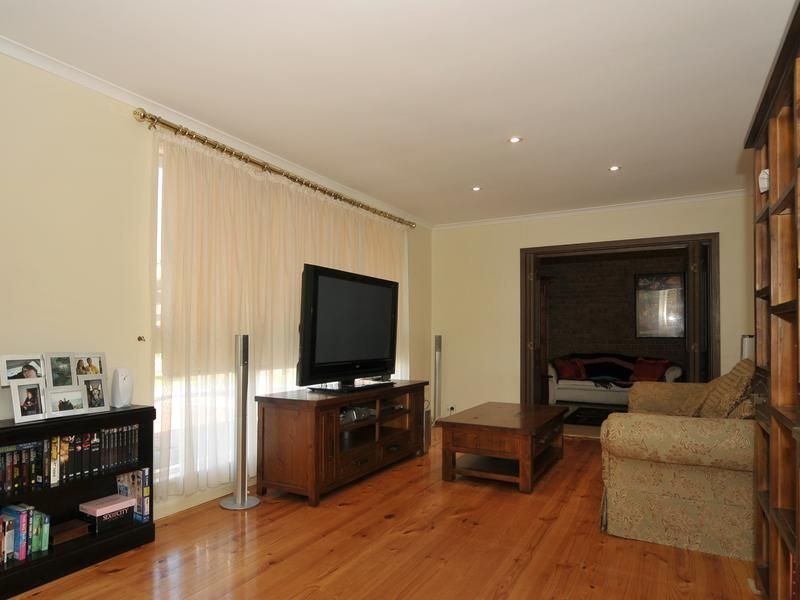 34 Katarama Road, Fairview Park SA 5126