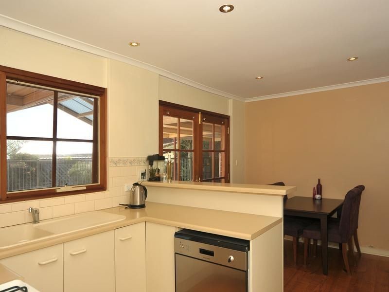 34 Katarama Road, Fairview Park SA 5126