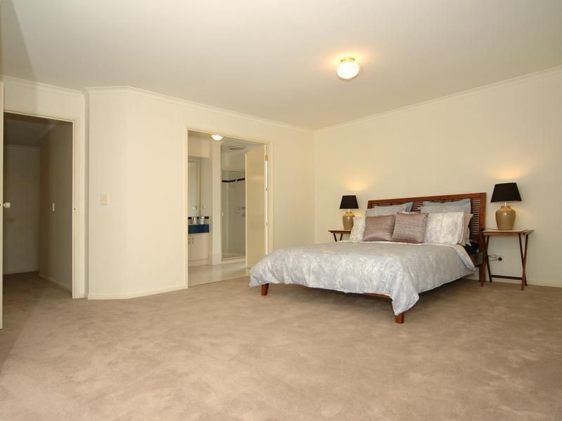 25 Humewood Place, Golden Grove SA 5125