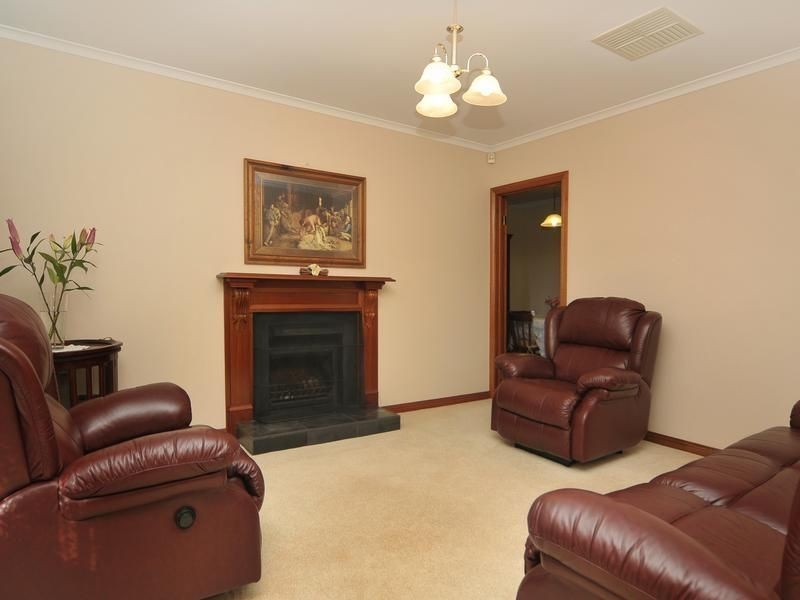 25 De Pledge Court, Wynn Vale SA 5127