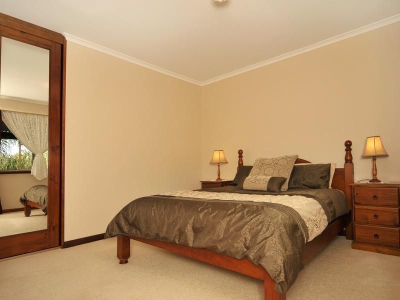 25 De Pledge Court, Wynn Vale SA 5127
