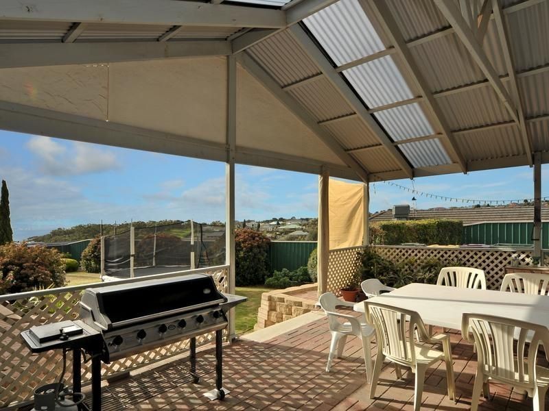 15 Christiana Crescent, Wynn Vale SA 5127