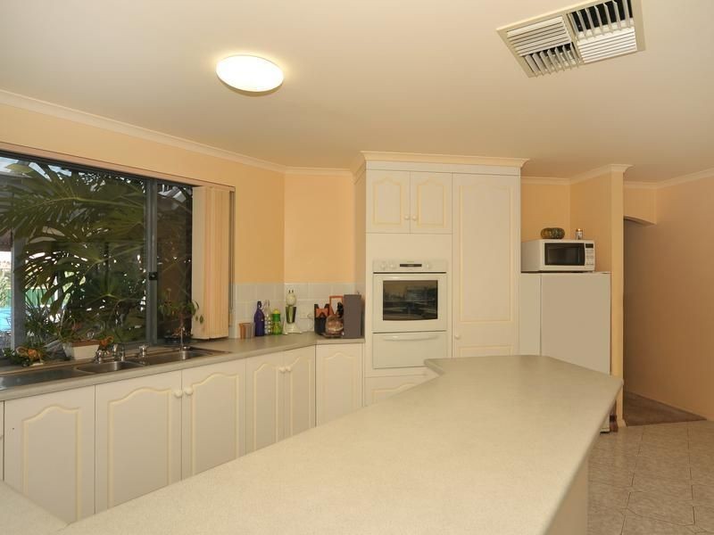 15 Christiana Crescent, Wynn Vale SA 5127