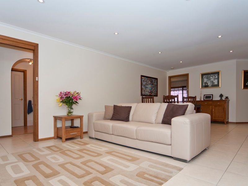 13 Austerlitz Court, Greenwith SA 5125