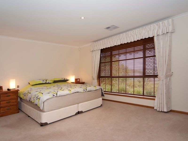 13 Austerlitz Court, Greenwith SA 5125