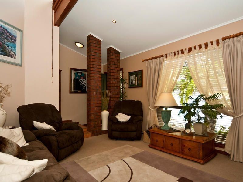 22 Dallas Court, Wynn Vale SA 5127