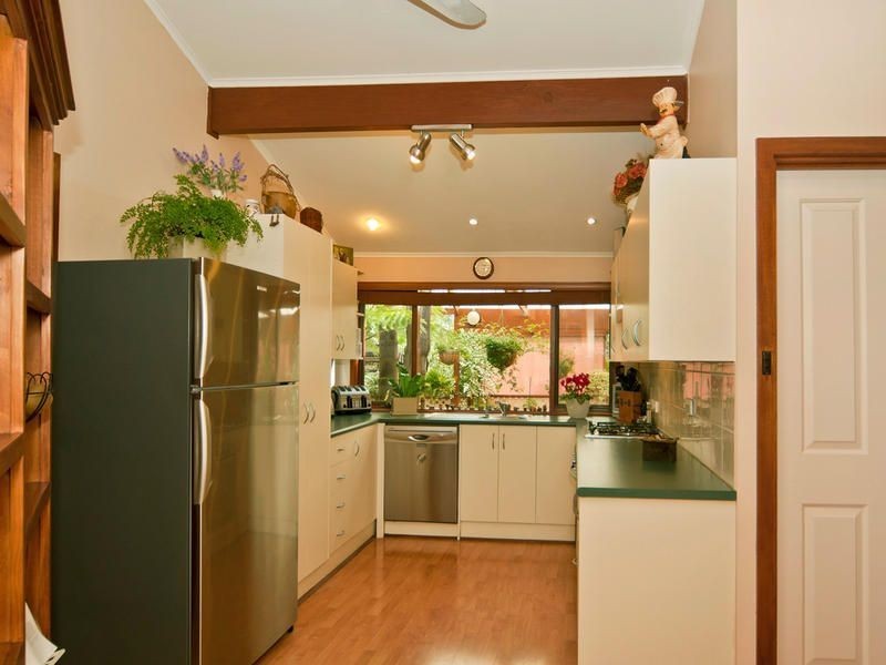 22 Dallas Court, Wynn Vale SA 5127