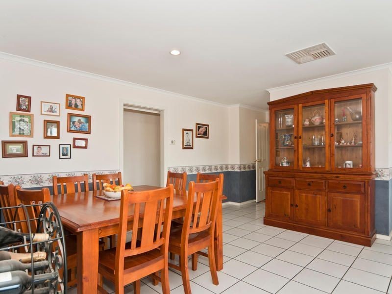 12 Bloomfield Avenue, Greenwith SA 5125