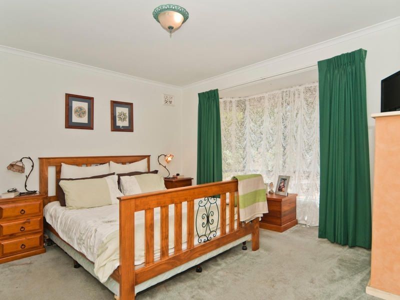 12 Bloomfield Avenue, Greenwith SA 5125