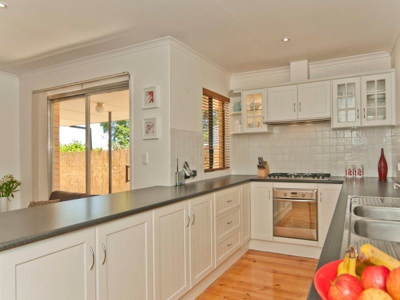 16 Euroa Avenue, Banksia Park SA 5091