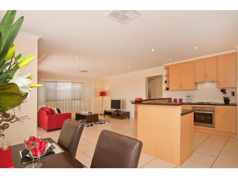 3 Robe Court, Andrews Farm SA 5114