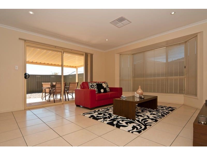 3 Robe Court, Andrews Farm SA 5114