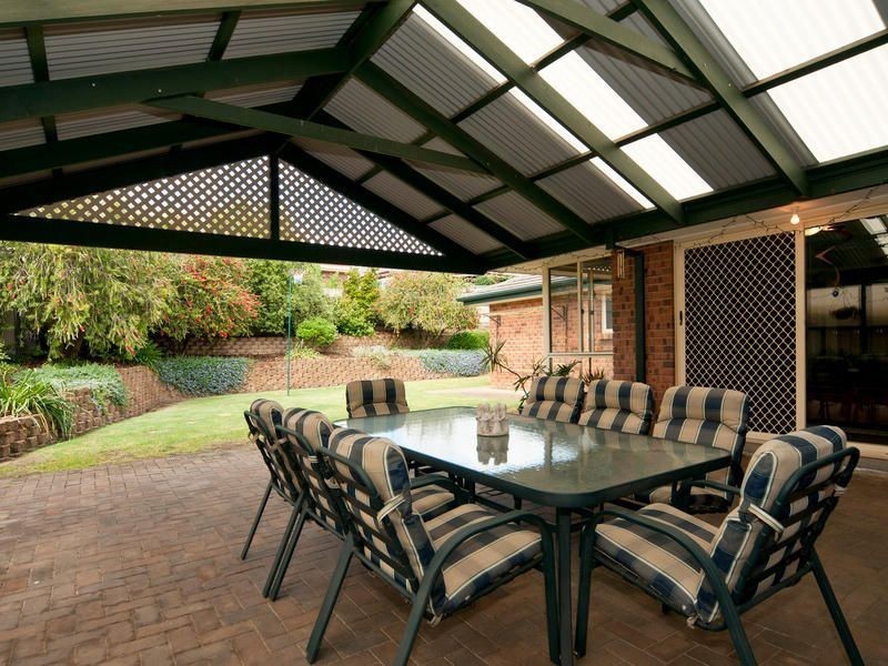 24 Carrail Grove, Greenwith SA 5125