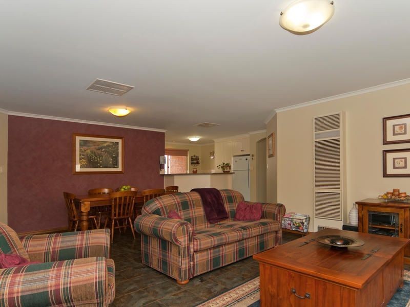 24 Carrail Grove, Greenwith SA 5125