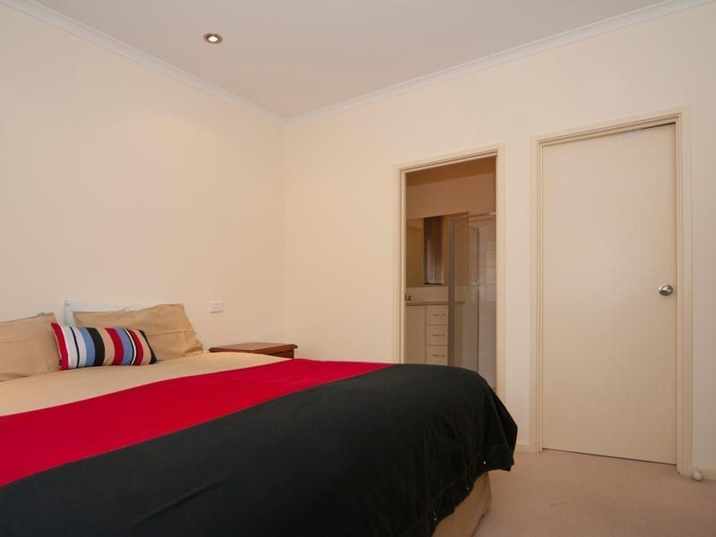 4 Gomera Street, Mawson Lakes SA 5095
