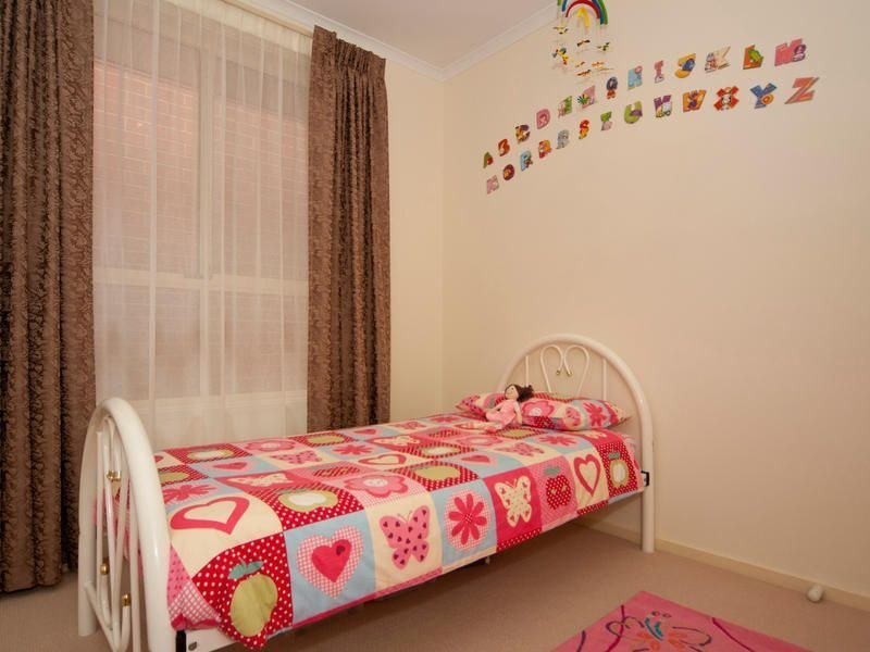 4 Gomera Street, Mawson Lakes SA 5095