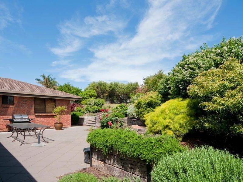 4 Bowhey Court, Redwood Park SA 5097