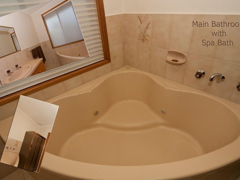 4 Bowhey Court, Redwood Park SA 5097