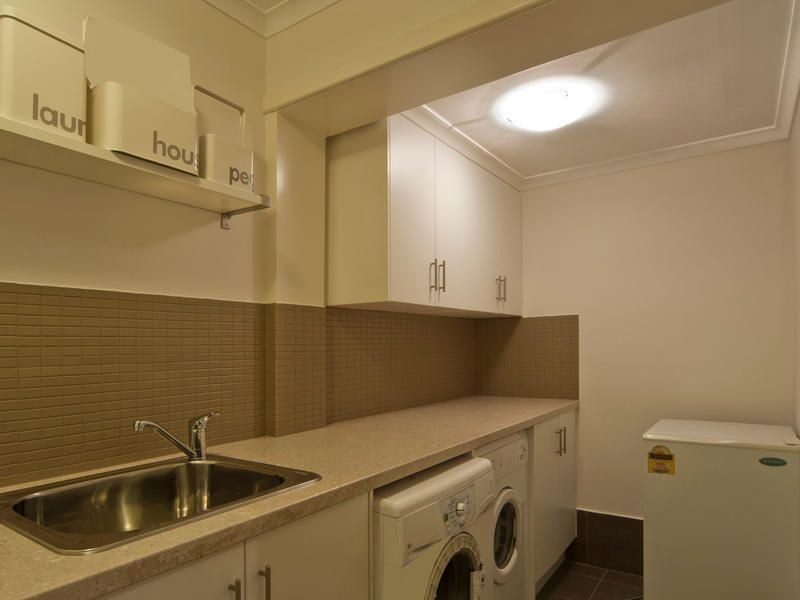 21 Robertson Crescent, Redwood Park SA 5097