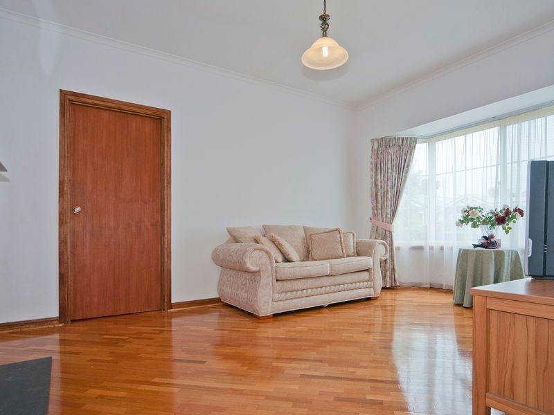 2 Ashton Place, Wynn Vale SA 5127