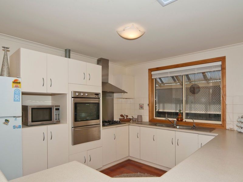 2 Oakvale Place, Wynn Vale SA 5127