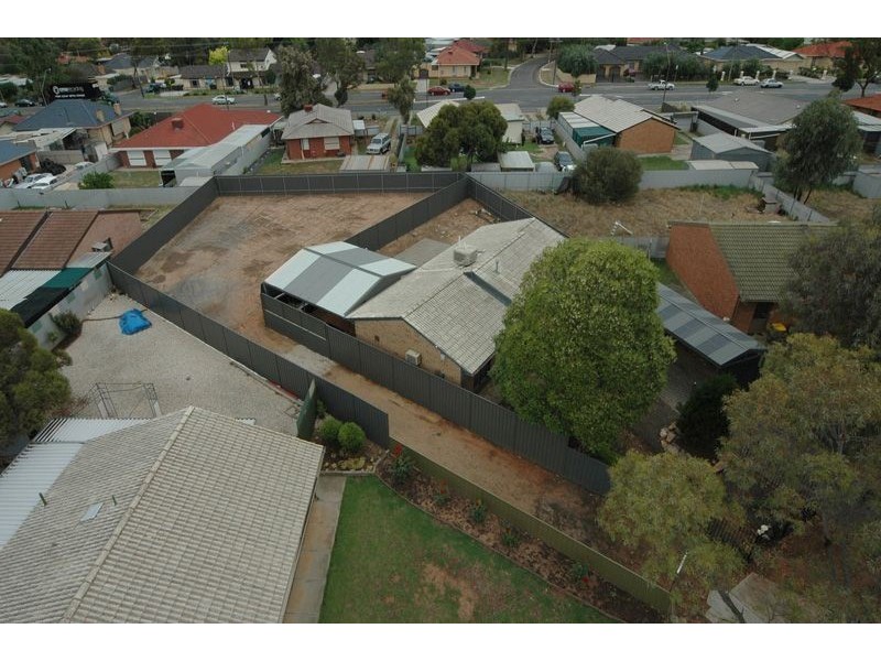 16a Lerida Crescent, Salisbury Downs SA 5108