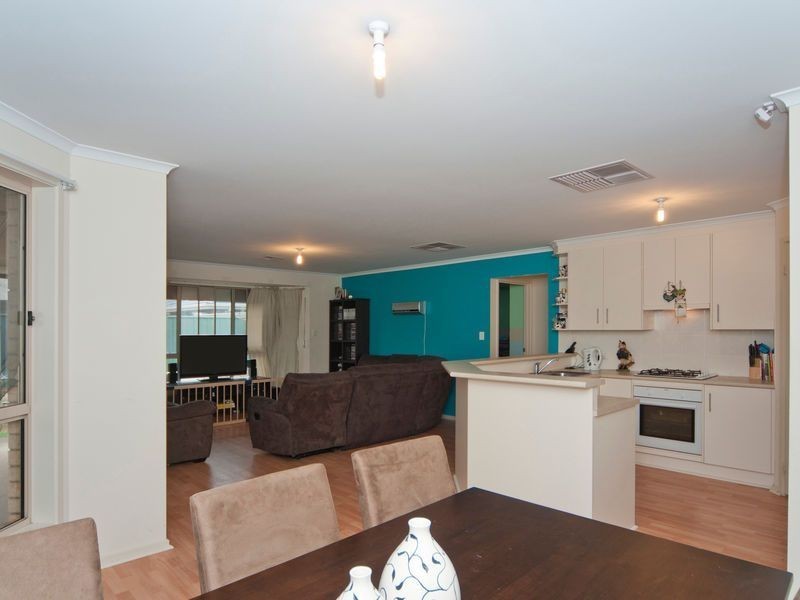 11 Tatura Road, Munno Para West SA 5115