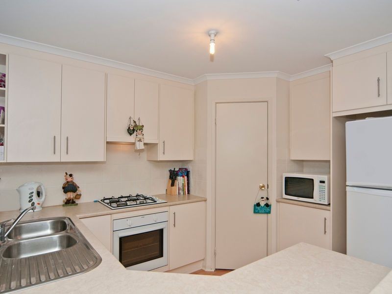 11 Tatura Road, Munno Para West SA 5115