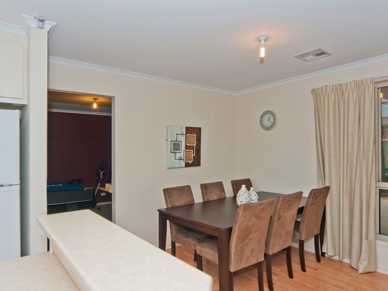 11 Tatura Road, Munno Para West SA 5115