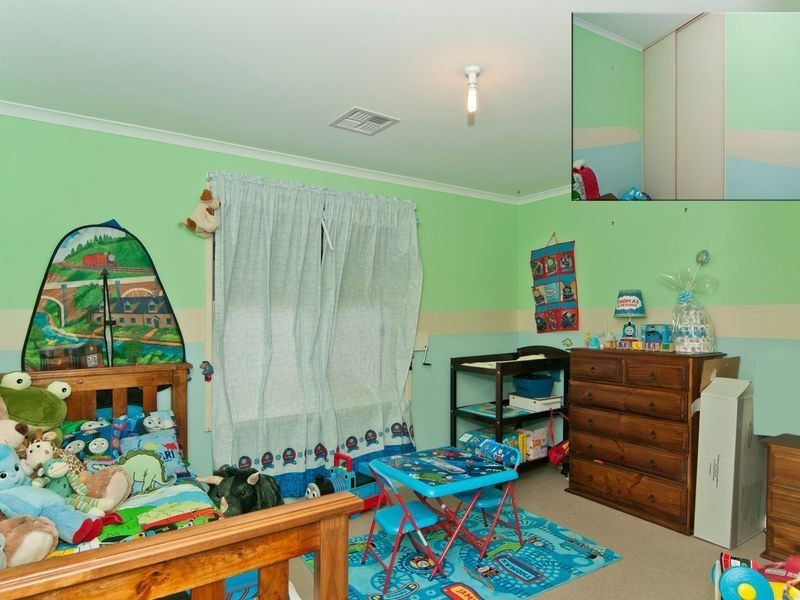 11 Tatura Road, Munno Para West SA 5115