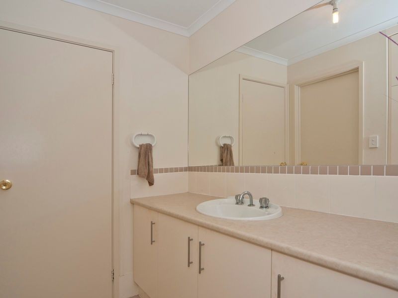 11 Tatura Road, Munno Para West SA 5115