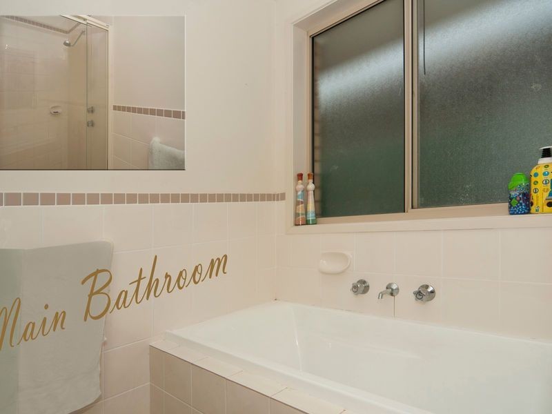 11 Tatura Road, Munno Para West SA 5115