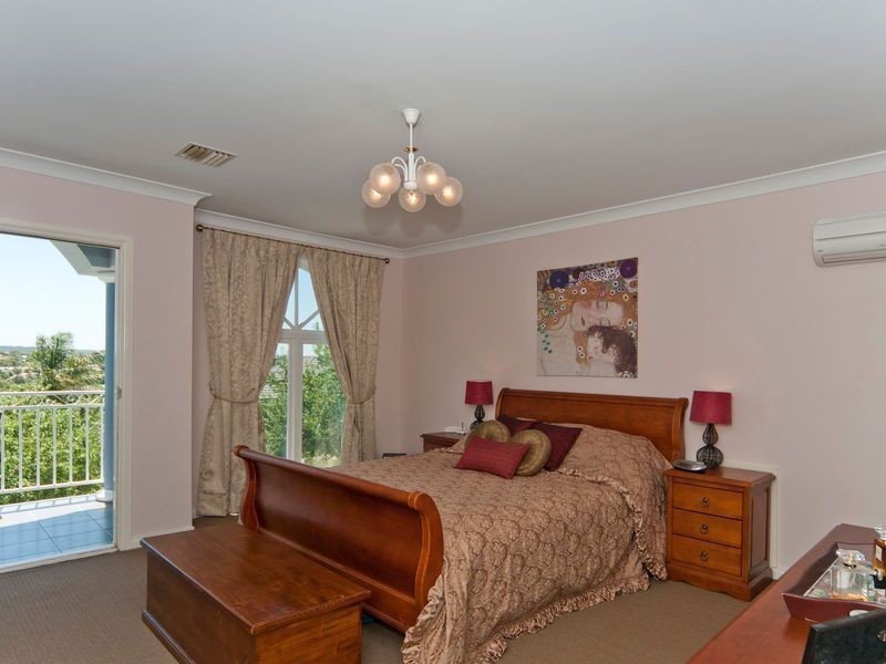 10 Claremont Road, Golden Grove SA 5125