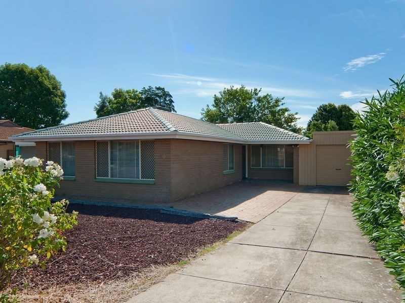30 Telford Crescent, Modbury Heights SA 5092