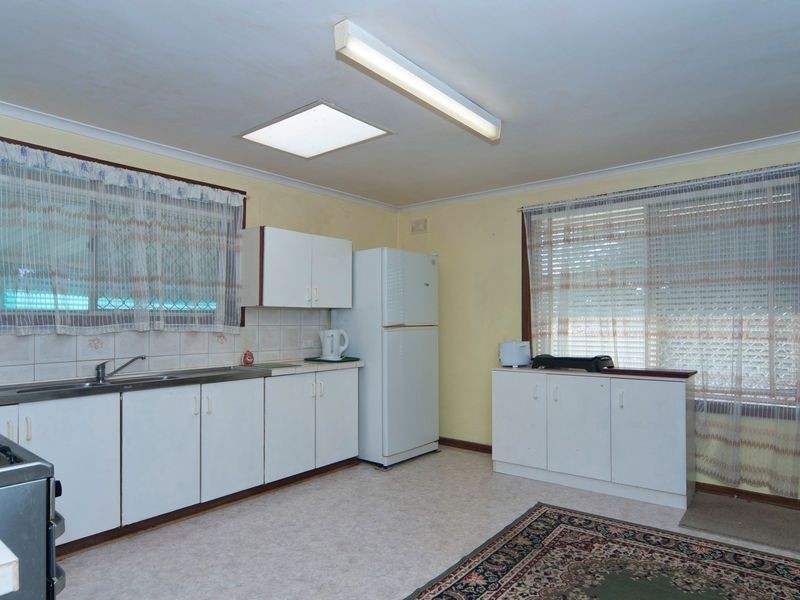 30 Telford Crescent, Modbury Heights SA 5092