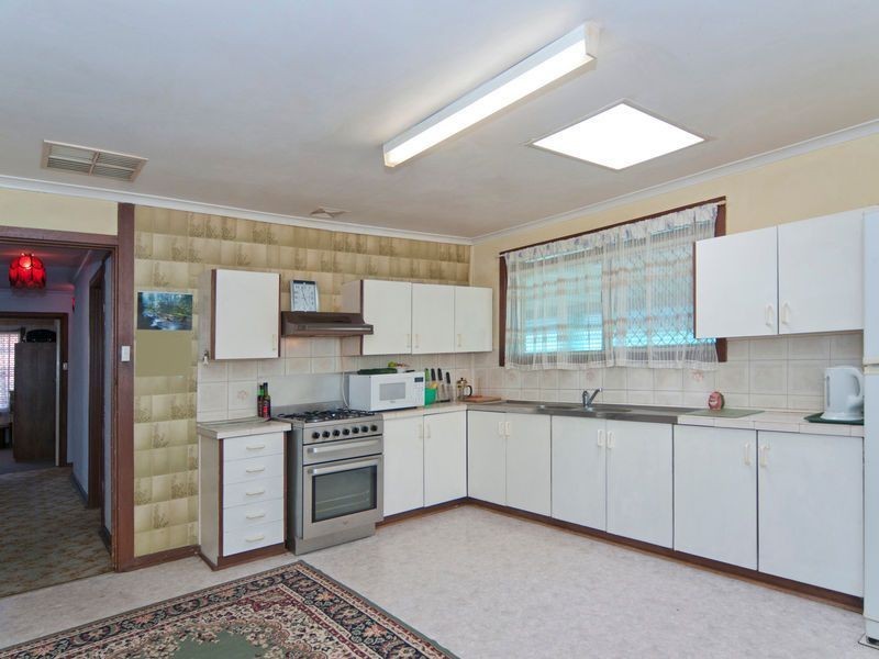 30 Telford Crescent, Modbury Heights SA 5092